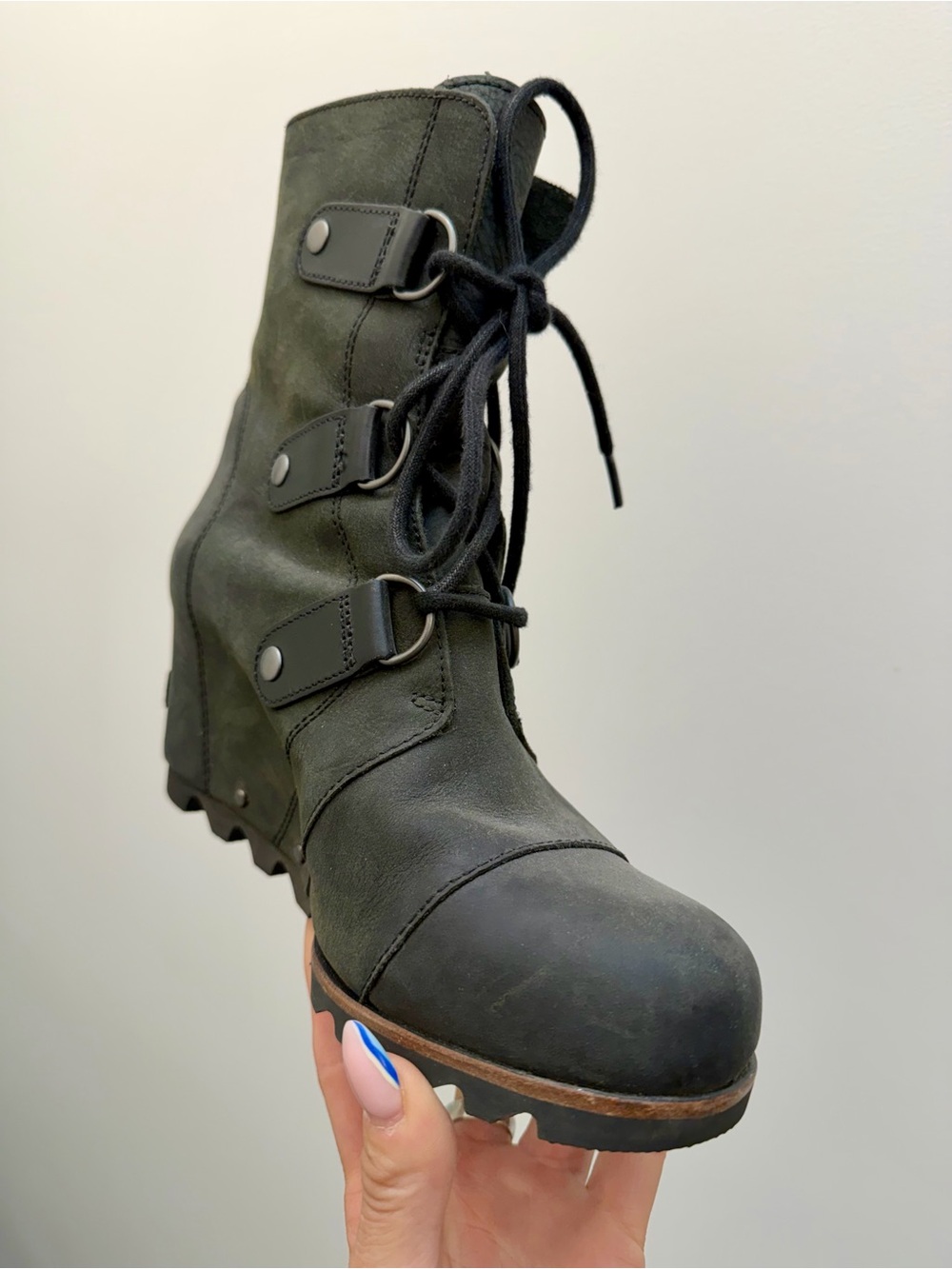 Sorel Joan of Arctic II Distressed Lace-up Wedge Ankle Boot Black Women’s Size 8 - Picture 8 of 10